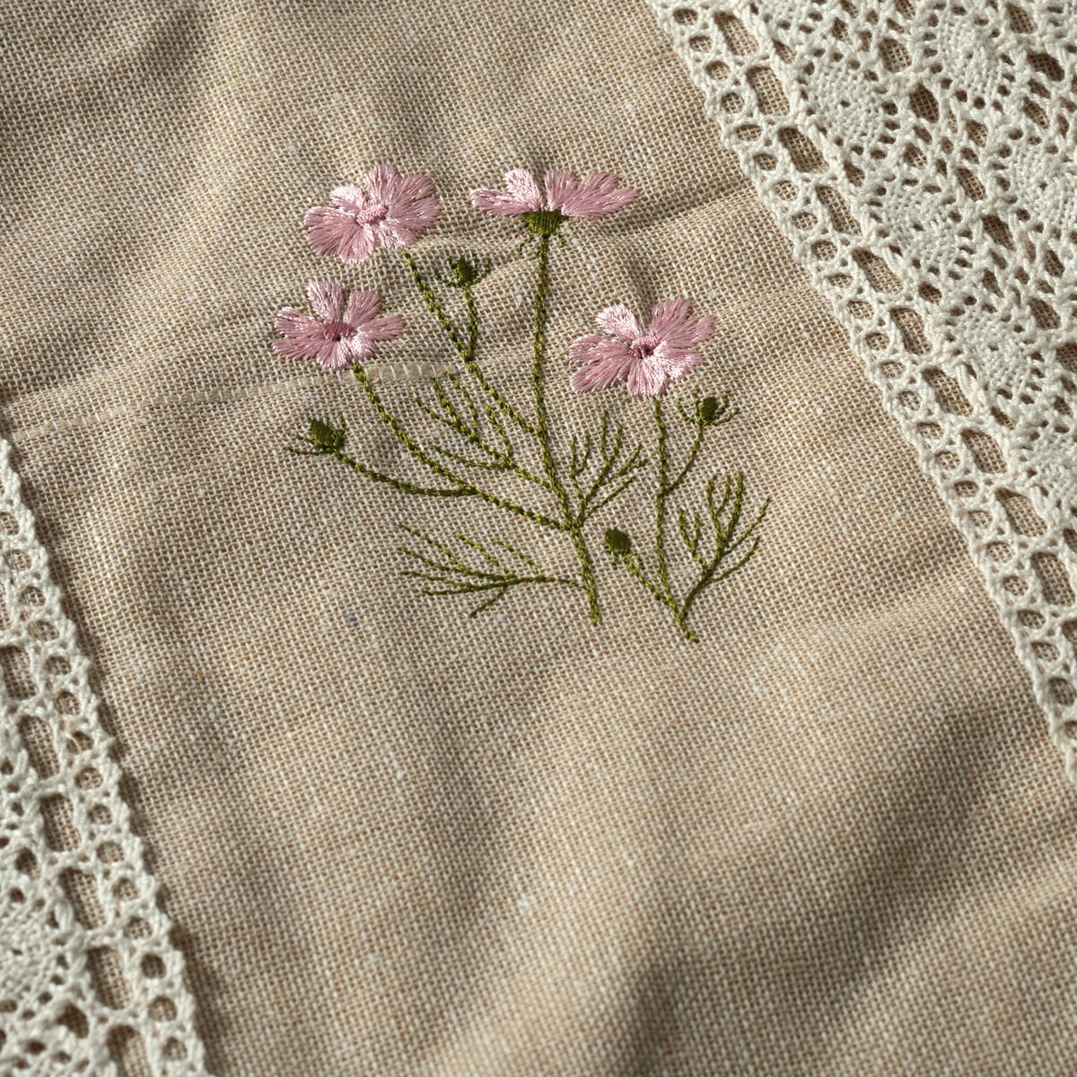 TABLE LINEN 6