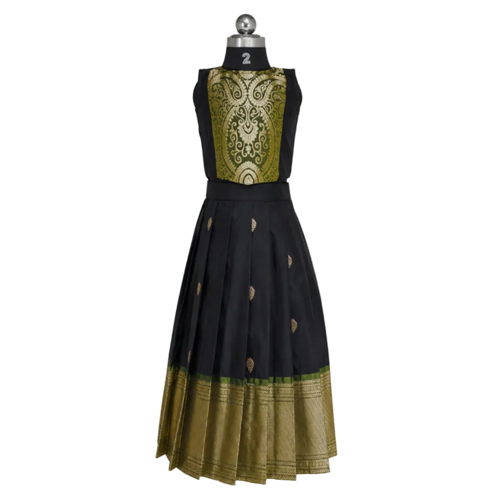 TRADITIONAL WEAR 17